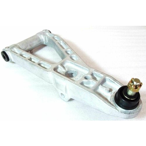 Рычаг передней подвески верхний левый в сборе LU033166 item210 6114₽