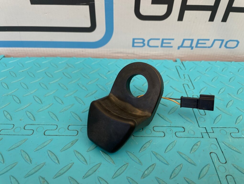 Кнопка багажника BMW 5-Series 2012 F11 N20B20B 2.0 OEM 61319225046