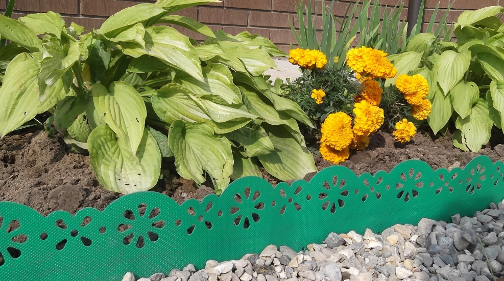 Бордюрная лента садовая Декор БД-15/9 зеленый 9м / бордюр для сада и огорода / Ограждение для клумб и грядок / забор пластиковый