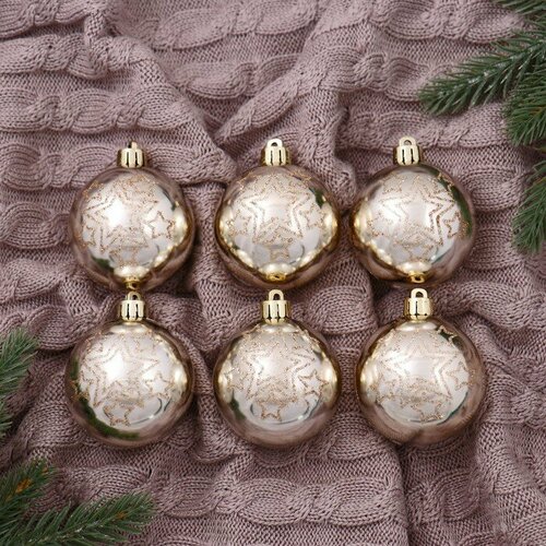 золотистый