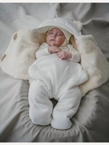 Изображение товара Конверт для новорожденных BUNGLY демисезонный для выписки для прогулок с прорезями для ремней безопасности