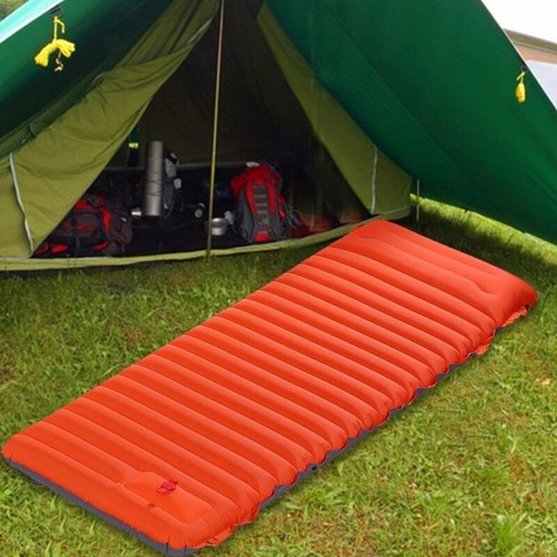 Надувной матрас туристический со встроенным насосом / Матрас в палатку / Коврик самонадувающийся