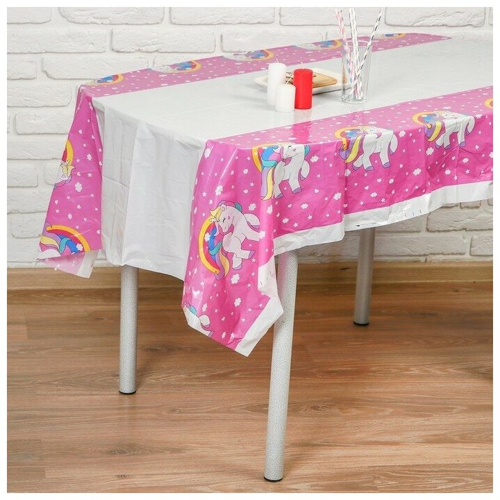фото Скатерть «Единорог», на розовом, 108 ? 180 см