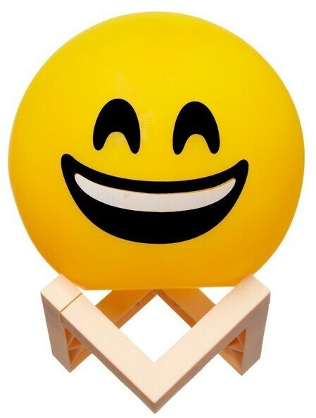 Ночник Смайл улыбки LED от батареек 3хААА желтый 14х14х18 см - фотография № 6
