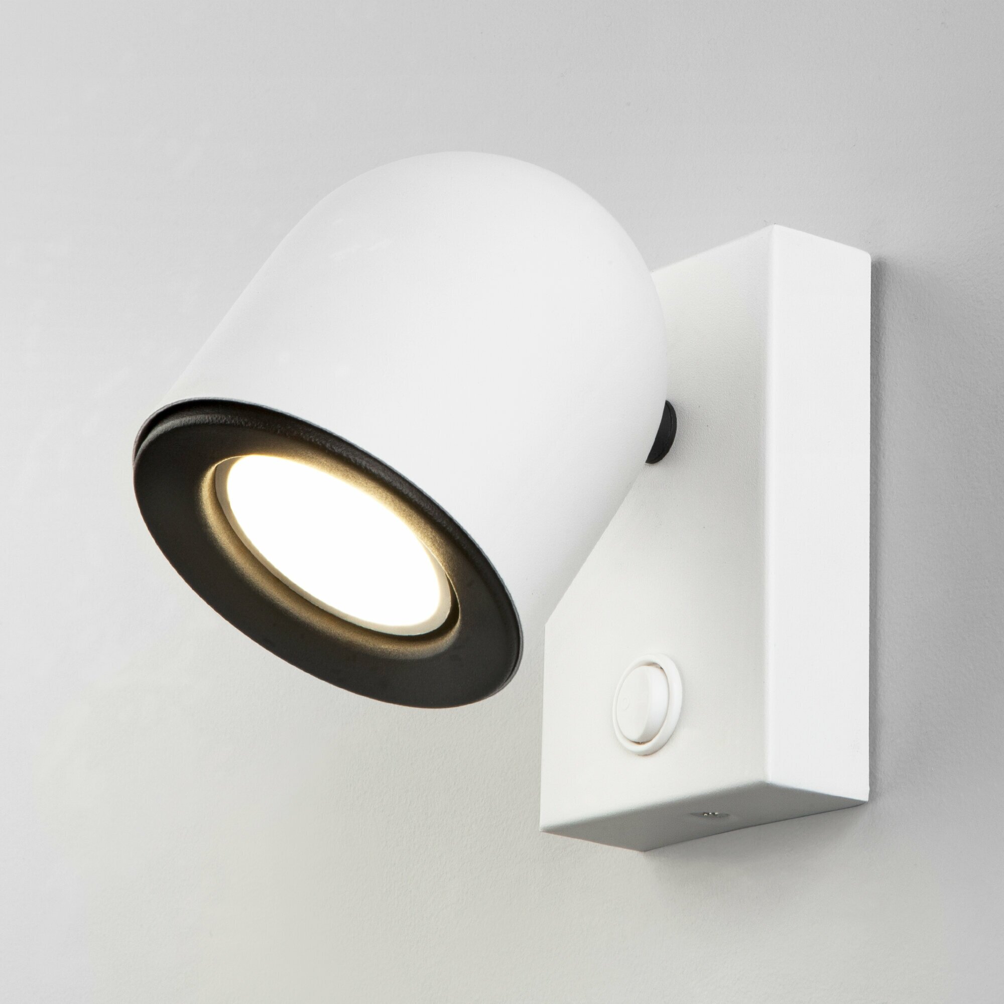 Спот / Настенный светильник с поворотным плафоном Ogma GU10 SW белый (MRL 1009)
