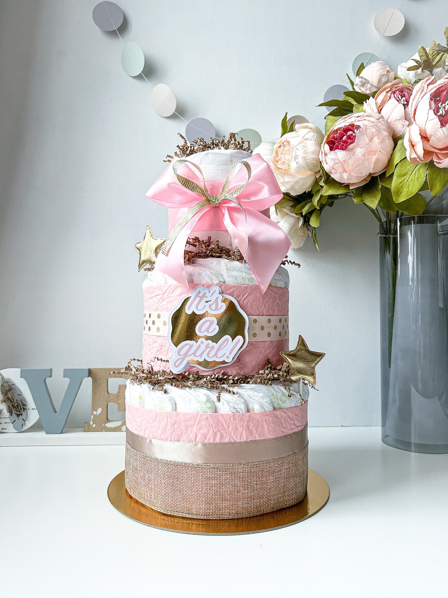 Дизайнерский торт из подгузников для девочки, розовый
