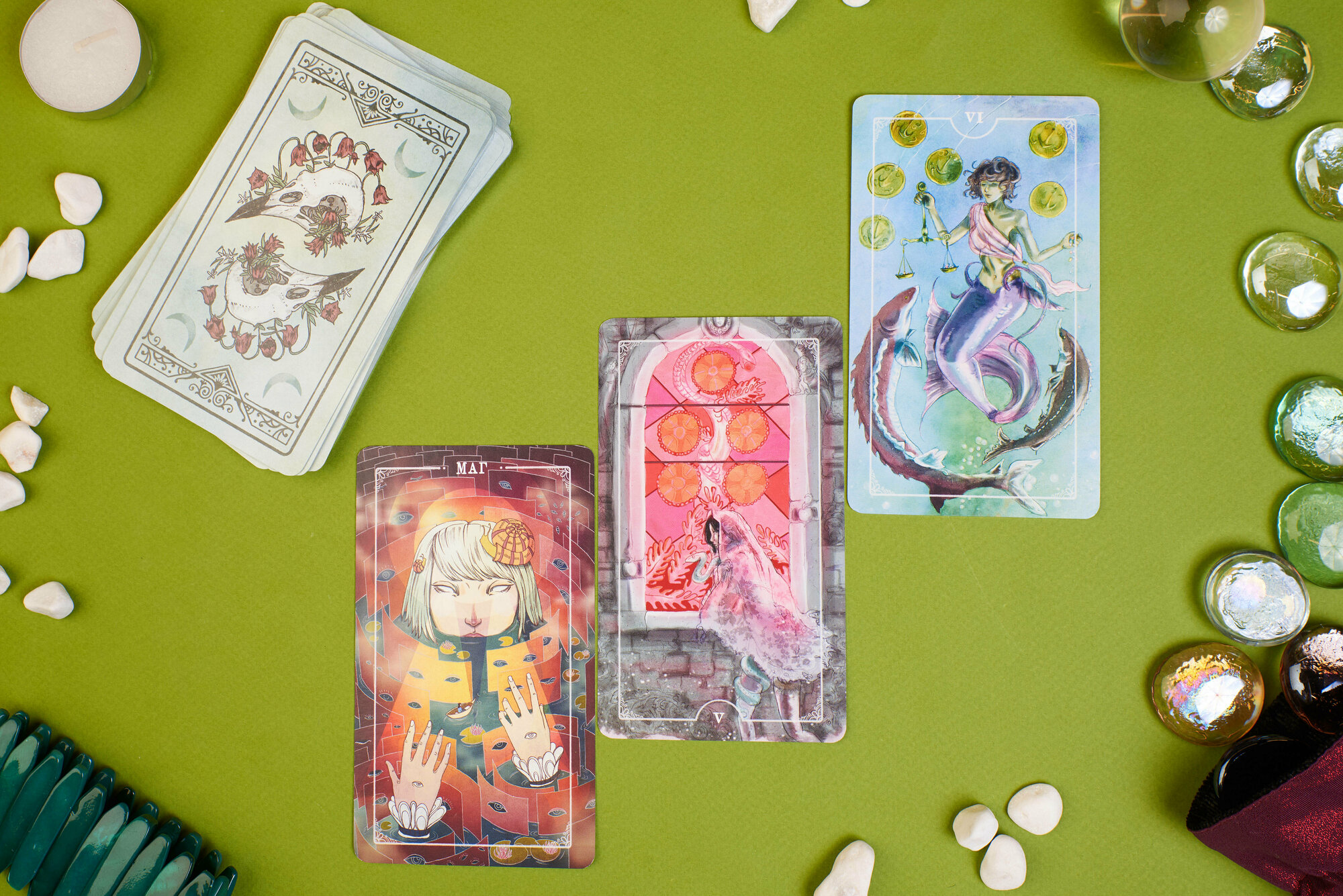 Ostara Tarot. Таро Остары (78 карт и руководство для гадания в подарочном оформлении) - фото №7