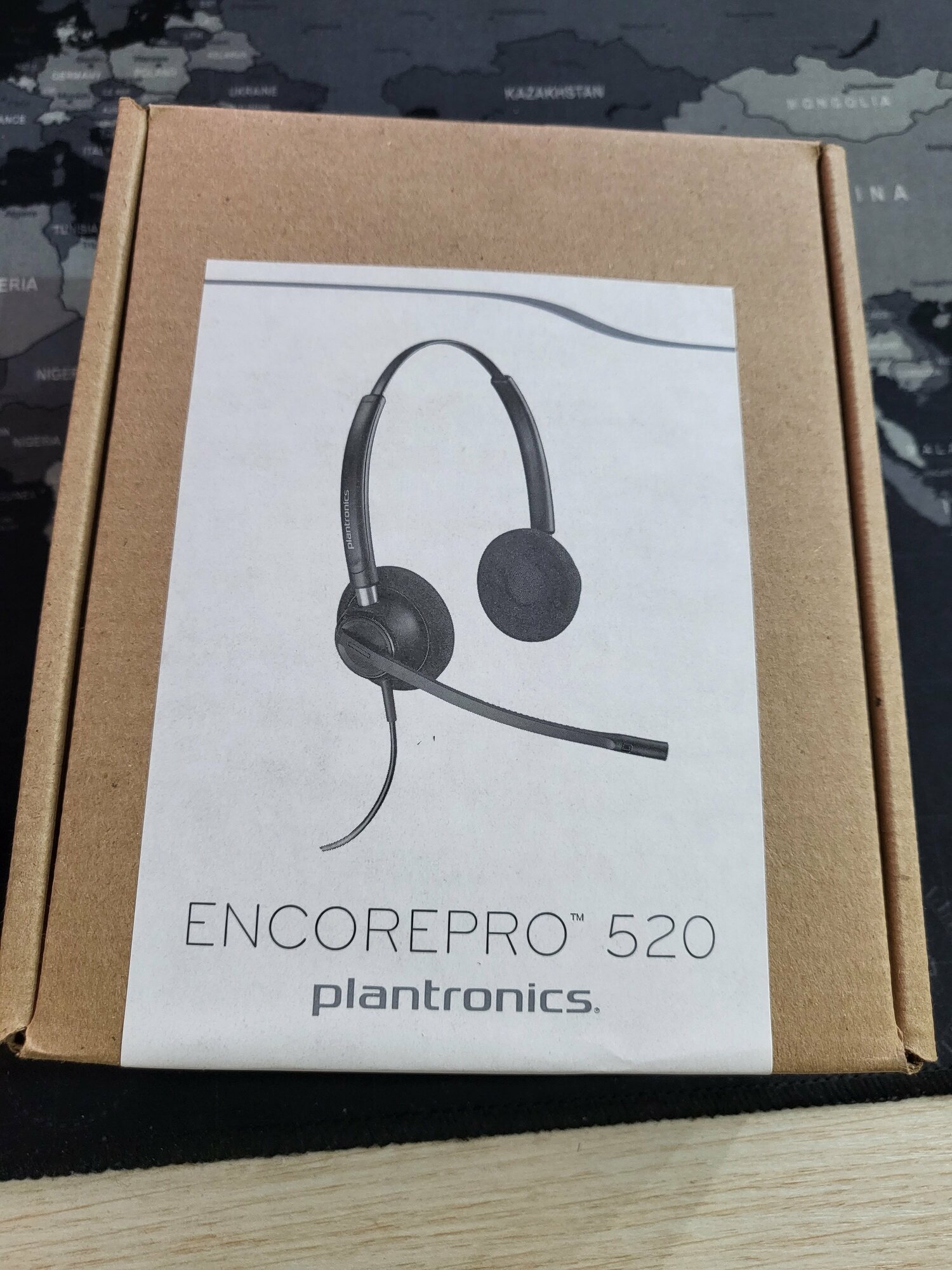 Наушники Plantronics EncorePro HW520 (PL-HW520) черный / наушник с микрофоном для операторов call центра / проводные