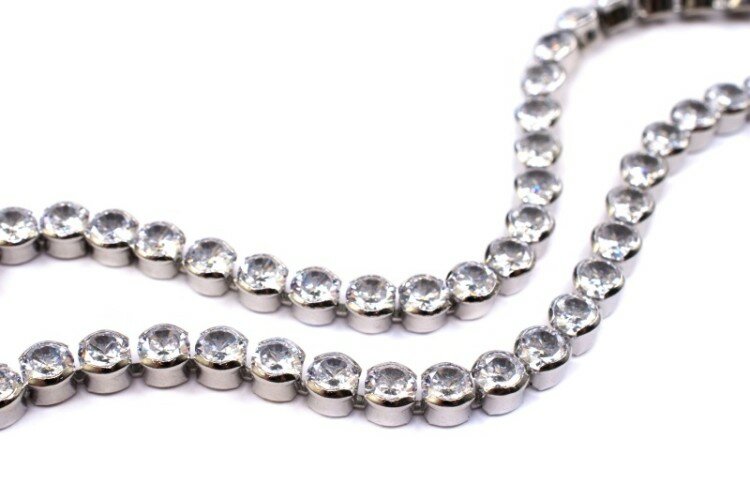 Стразовая цепь цирконий/латунь звено 4х4мм цвет прозрачный/родий 47-081 10см (около 21 страз)