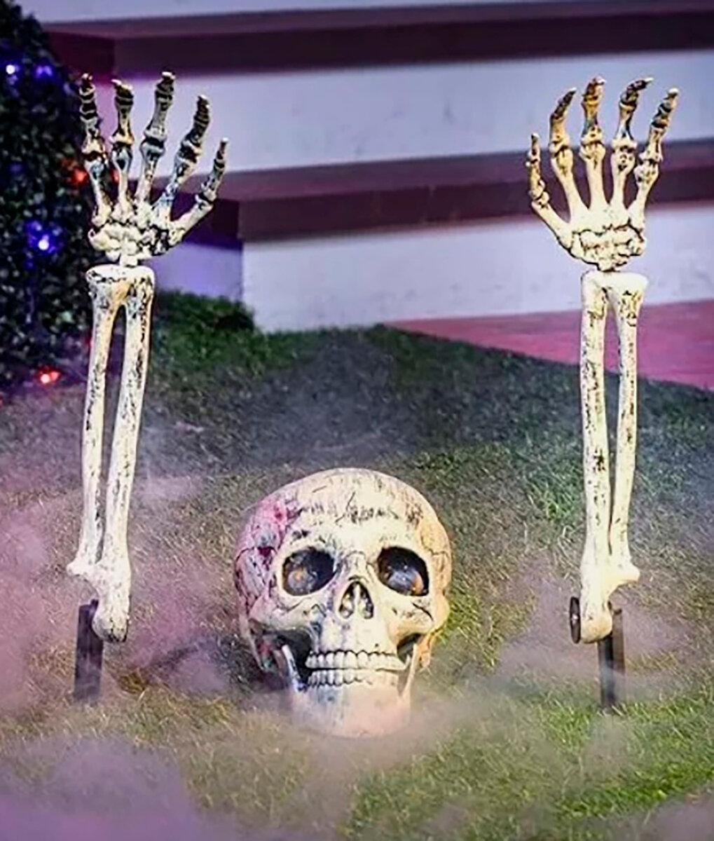 Голова скелета ГК Сфера "Хэллоуин", пластик, для декора, с кольями, серая — фото 1