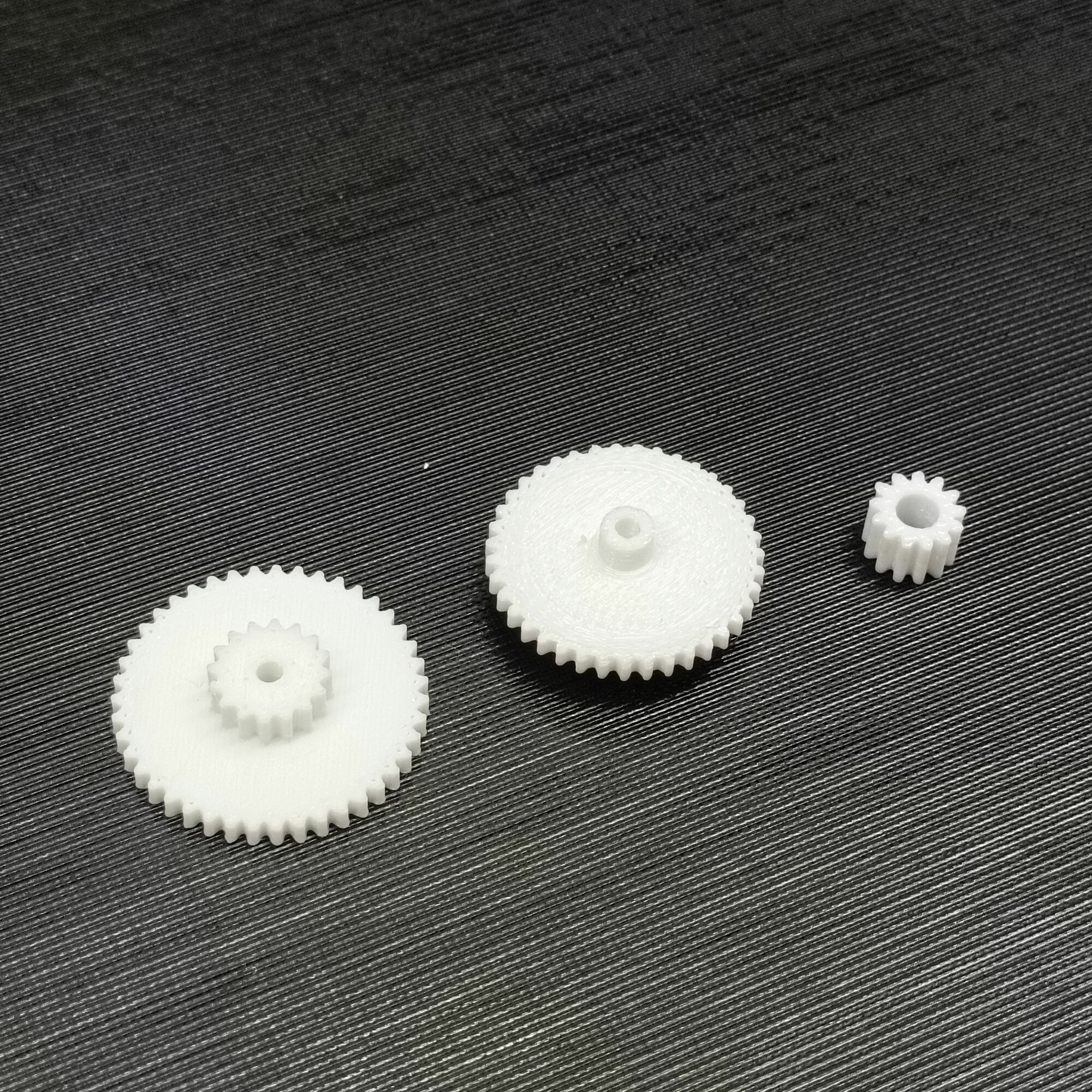 Шестерня одометра спидометра BMW, качественная, белого цвета — фото 1