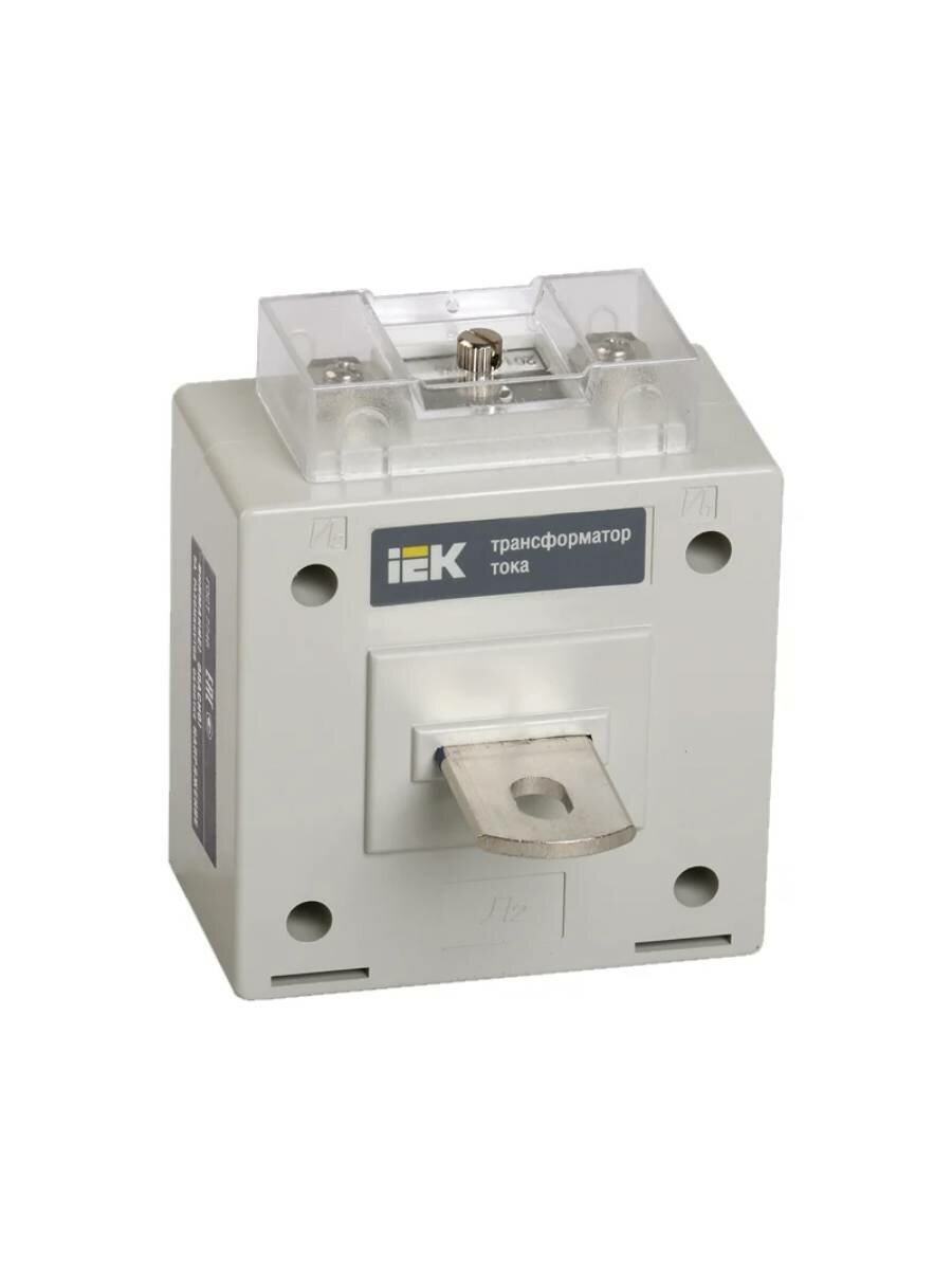 Трансформатор тока IEK ТОП-0,66 200/5А 5ВА класс 0,5S ITP10-3-05-0200