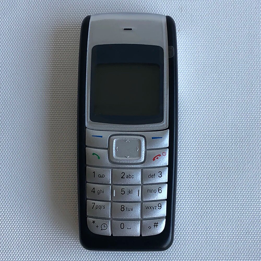 Оригинальный мобильный телефон 1110 2G GSM 900/1800. Хороший дешевый разблокированный мобильный телефон. Сделано в 2005 году. Не работает в Северной Америке