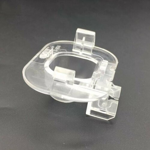 Плафон в подсветку номера для установки не штатной камеры заднего вида для Hyundai Solaris 1 10-16 Седан Kia Cerato 2 09-13 575₽