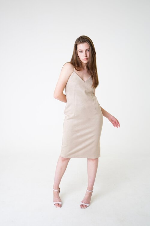 Платье-комбинация прилегающее, миди, открытая спина, размер 44, бежевый, горчичный