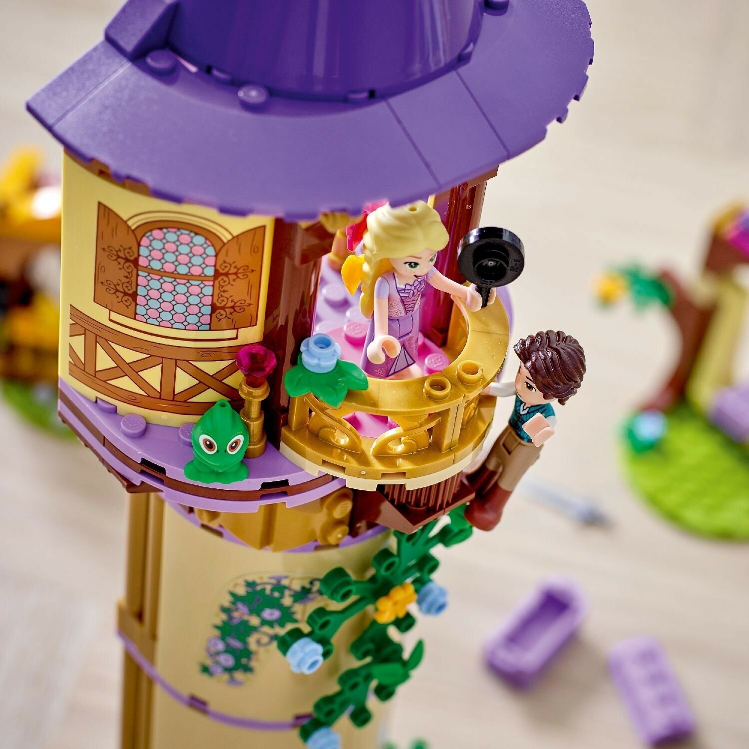Конструктор LEGO Disney Princess Зимний праздник в замке Белль, 238 деталей (43187) - фото №12