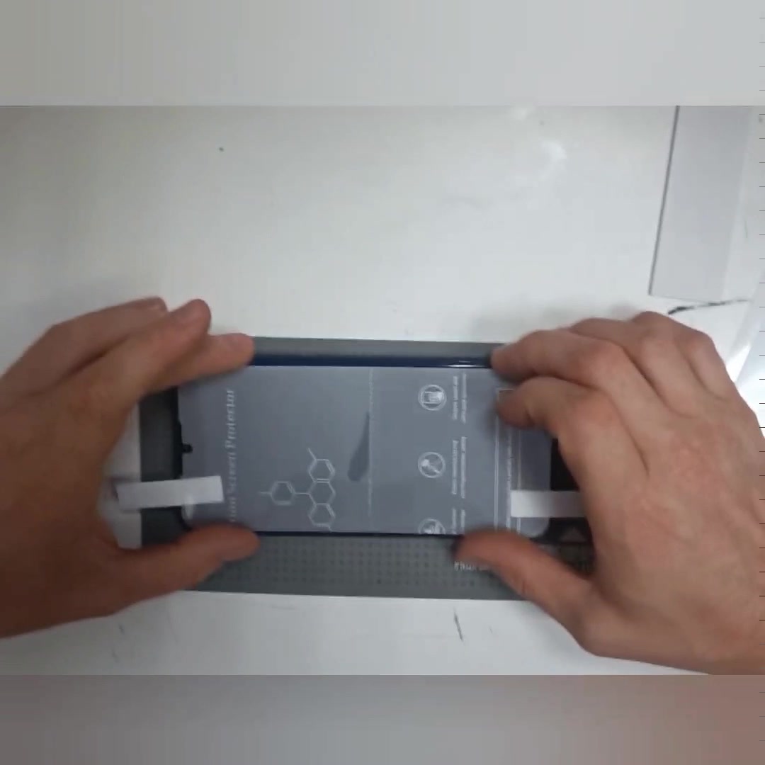 Гидрогелевая пленка для IPhone 16 pro max глянцевая на весь экран 1 шт — фото 1