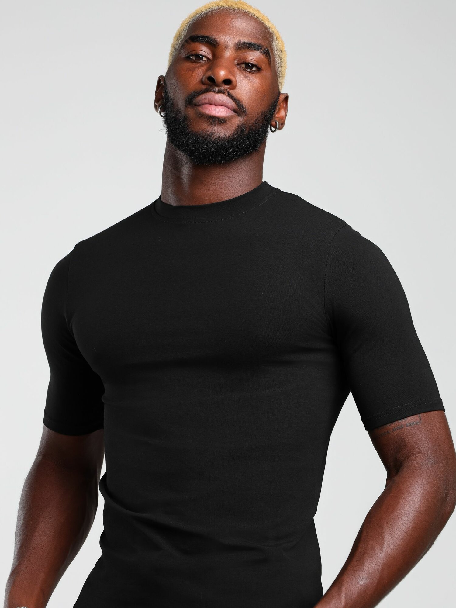 Футболка HURACAN