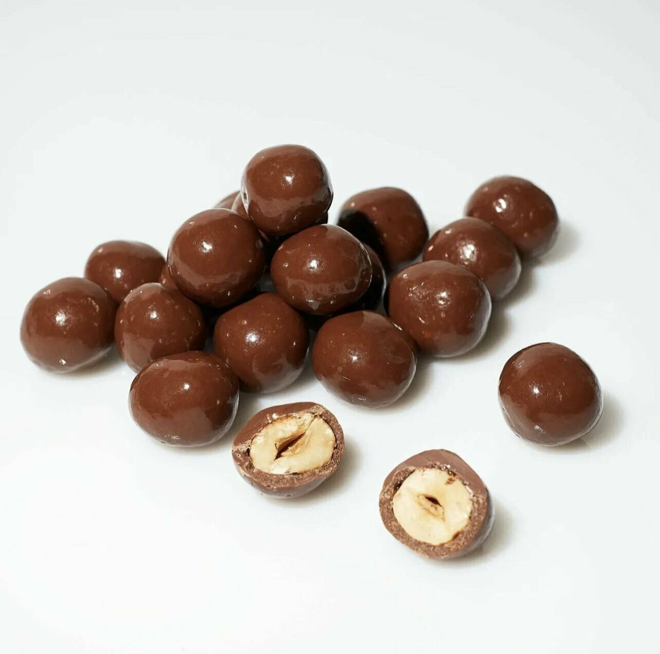 Драже Фундук в шоколаде F&Z Nuts 500гр - фотография № 3
