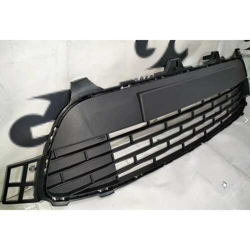 Решетка бампера нижняя Рио 18-