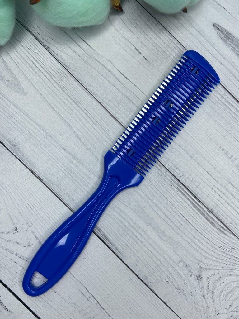 фото Расческа для стрижки с двумя лезвиями