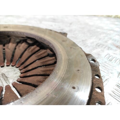 Корзина сцепления VOLKSWAGEN Passat B5 1996-2000 06B141117C 28420₽