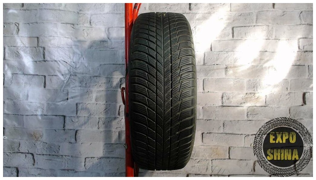 Bridgestone Blizzak LM-001 225/60 R18 104H