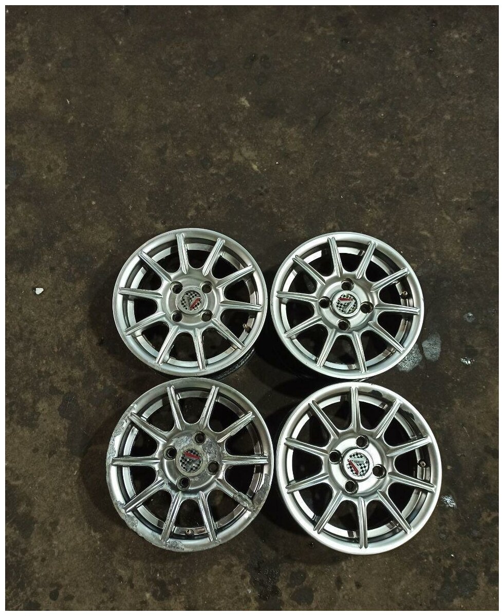 Колесные диски Light Alloy 5.5xR13/4x100 72.6 (Реплика)