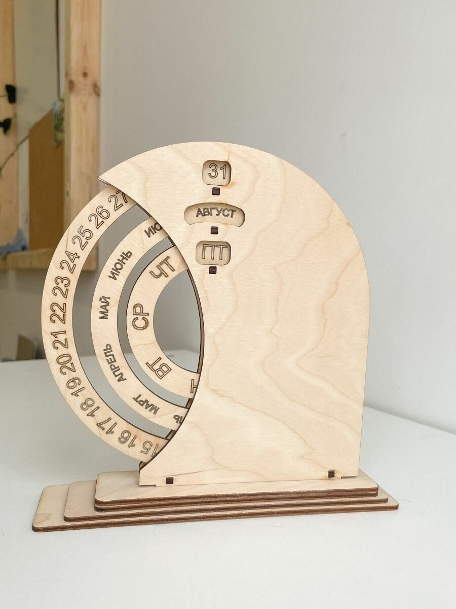 Вечный календарь настольный деревянный от Bee Yeva