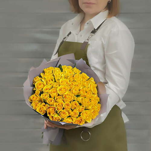 Изображение товара Монобукет Букет Маркет "Желтые розы", 75 роз, упаковка Кения, 40см, оберточная бумага