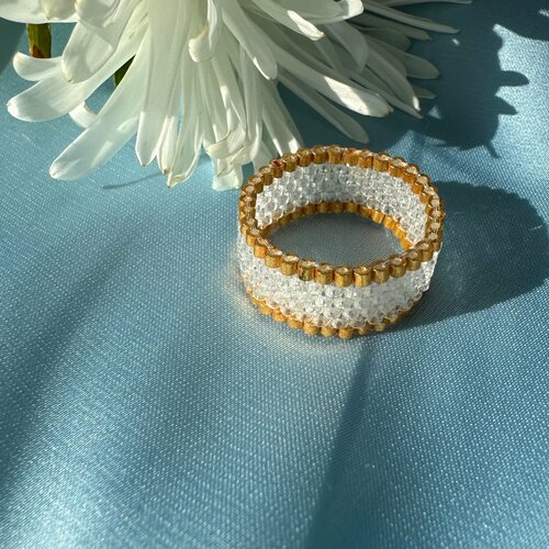 фото Кольцо плетеное aesthetic snake place, стекло, бисер, размер 19, бесцветный, золотой