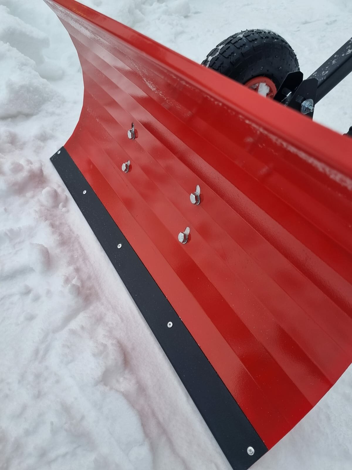 Лопата движок снеговая на колесах Удачник - фотография № 10
