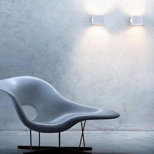 Кресло La Chaise Lounge дизайн Чарльза и Рэй Эймс Eames (голубой)