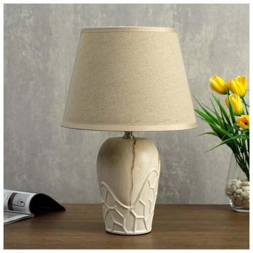 фото Лампа настольная risalux 40 вт, бежевая, 21*21*35 см