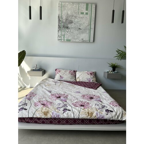 красный, бордовый