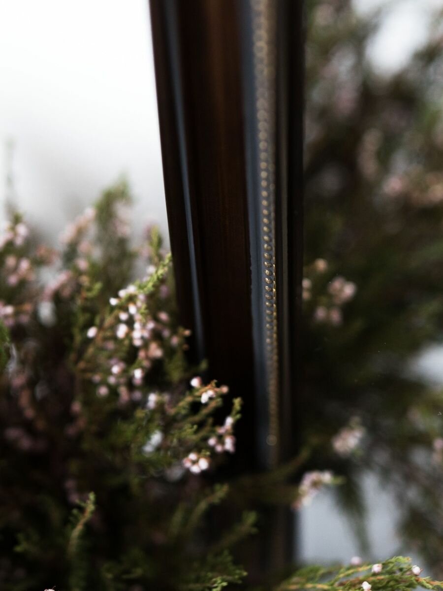 Зеркало декоративное в раме настенное Salendo 50x70, коричневый - фотография № 3