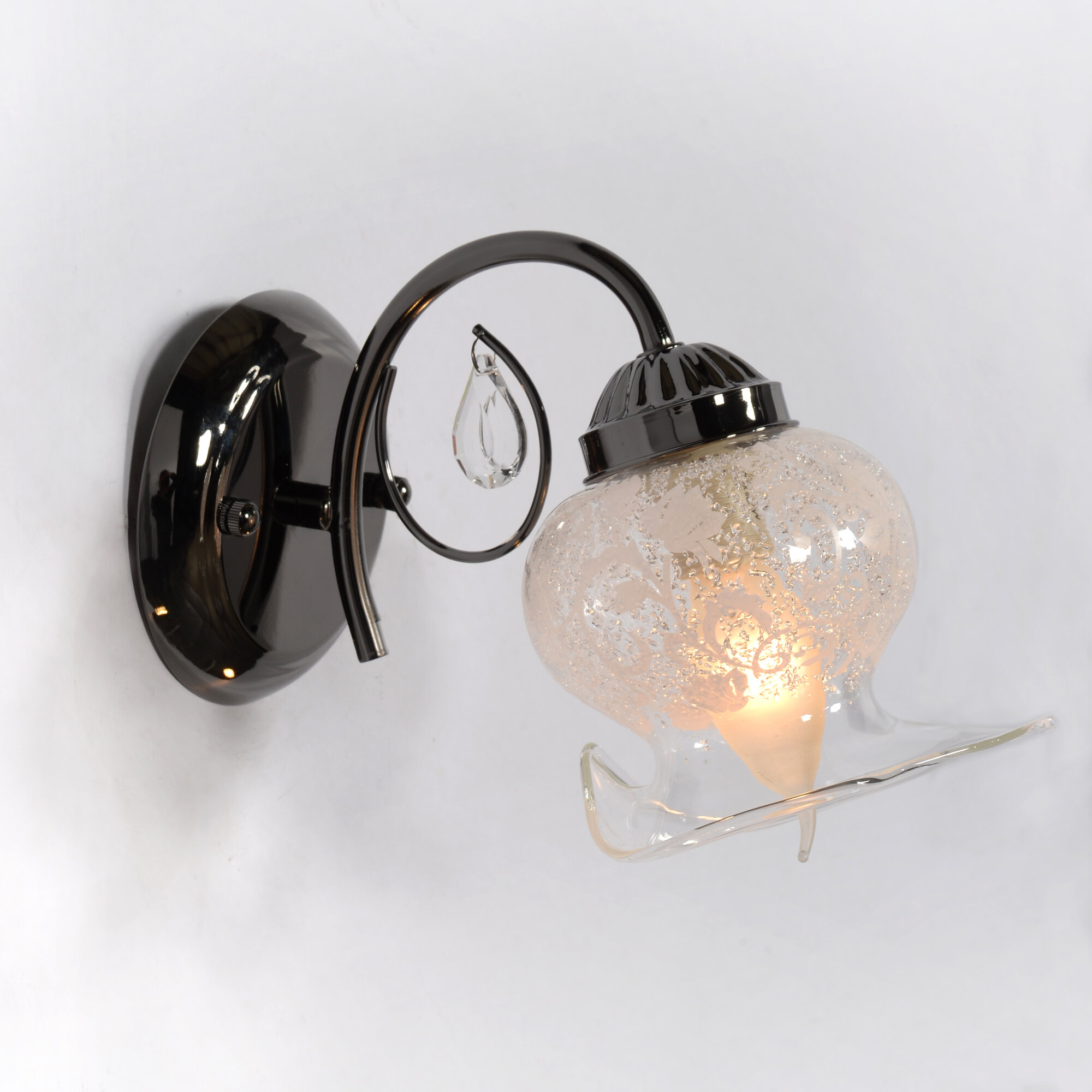 Бра настенное KL1054/1A 1xE14 цвет темный никель стеклянный плафон