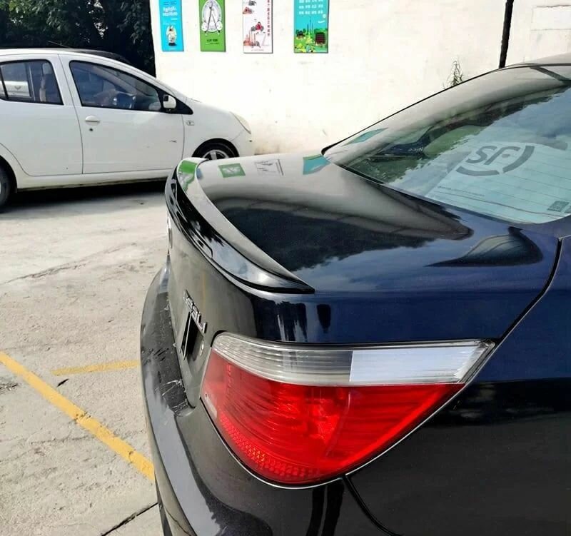 Спойлер BMW E60 черный (+ скотч)