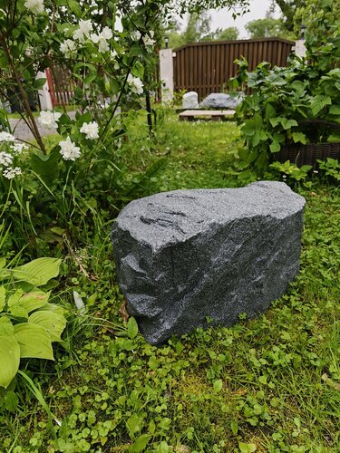 Изображение товара Искусственный камень на магнитный клапан, валун, стеклопластик, серый