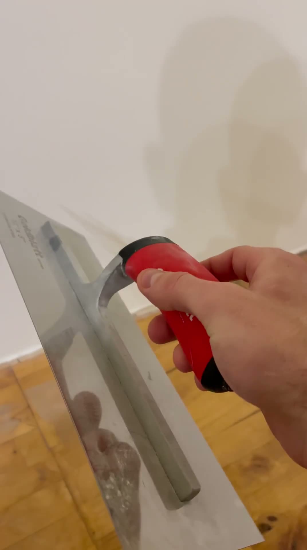 Кельма строительная GOLDBLATT G06113, мягкая ручка, 300x100 мм — фото 1