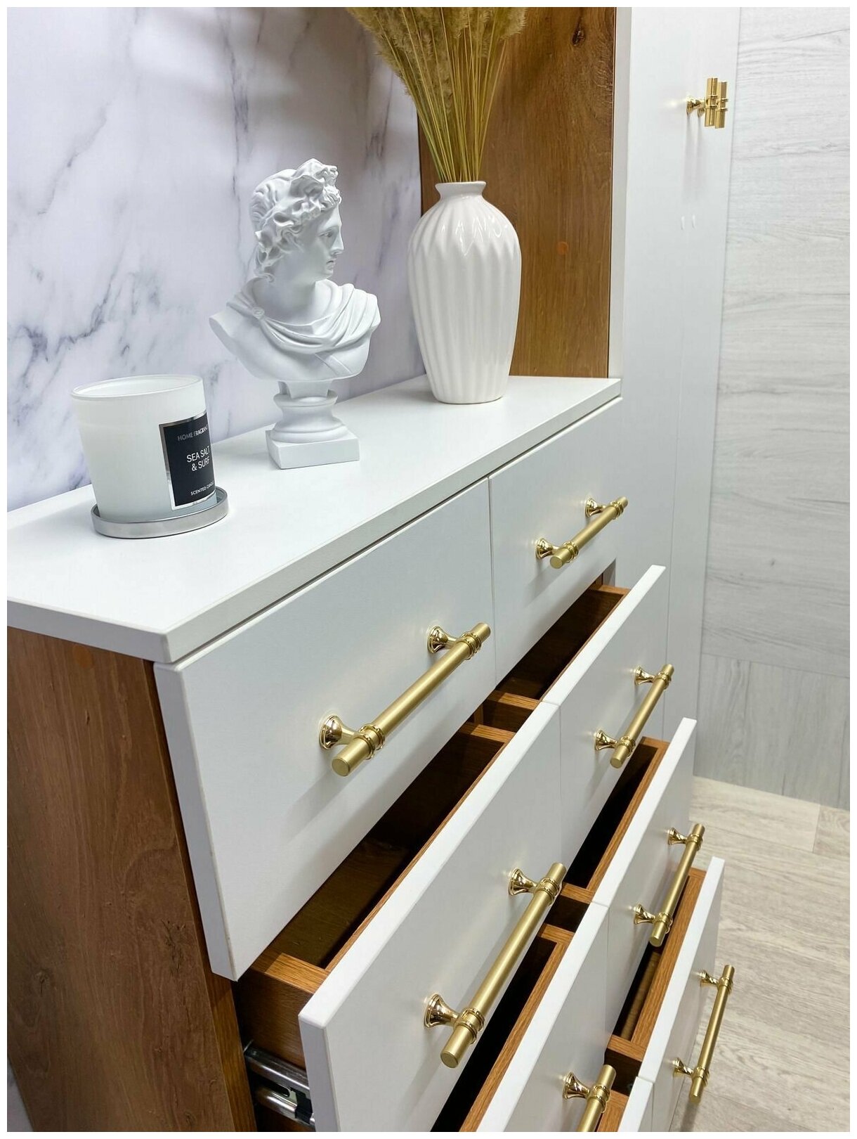 Ручка для мебели золотая, металлическая универсальная, стильная для кухни, для шкафа №150-128мм (185мм) комплект 8шт - фотография № 7
