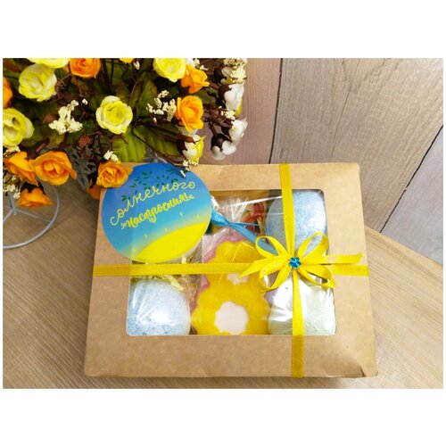 Подарочный набор для женщин на 8 Марта 