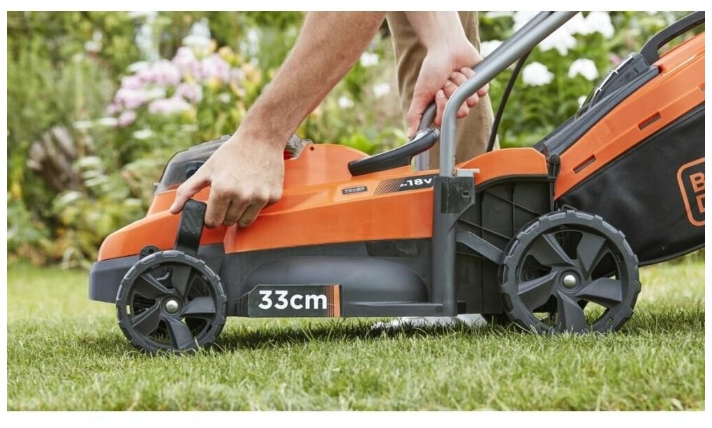 Аккумуляторная газонокосилка 2x18В, 2x2.5 Ач BLACK+DECKER BCMW3318L2-QW - фотография № 5