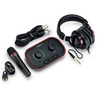 Комплект для звукозаписи Focusrite Vocaster One Studio Podcast Set 380618