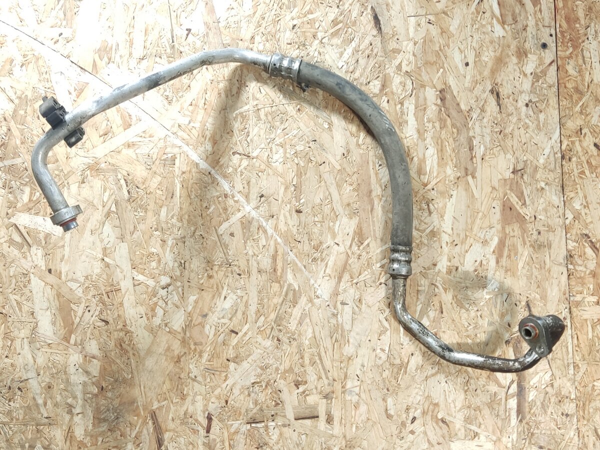 Трубка кондиционера FORD Focus 2 2005-2008 1741884