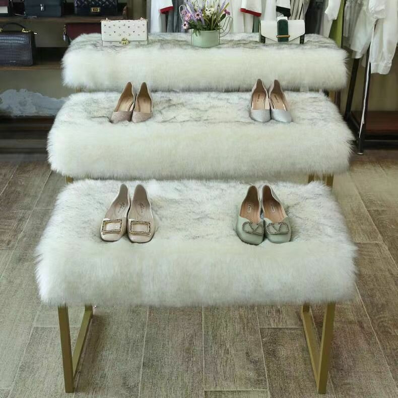 фото Коврик из меха Амазонки, 80x80 см, белый с серым кончиком