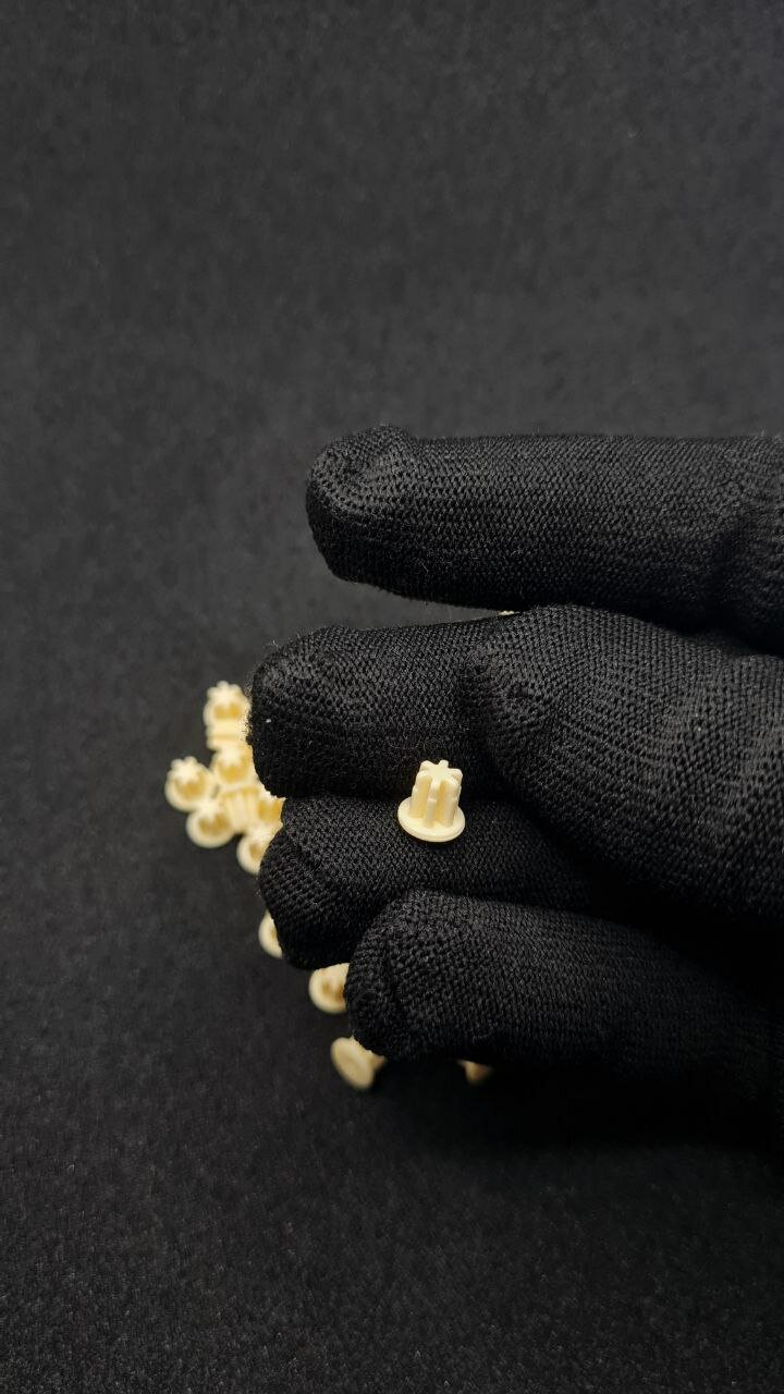 Заглушка мебельная для технологических отверстий 5 мм крем №20 - 100 шт — фото 1