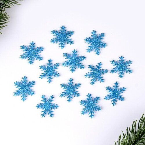 Снежинки из фетра голубые 12 шт, 65-75 мм