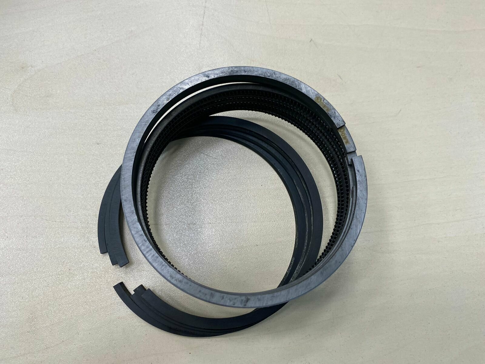 Комплект поршневых колец ГАЗ-24 — фото 1