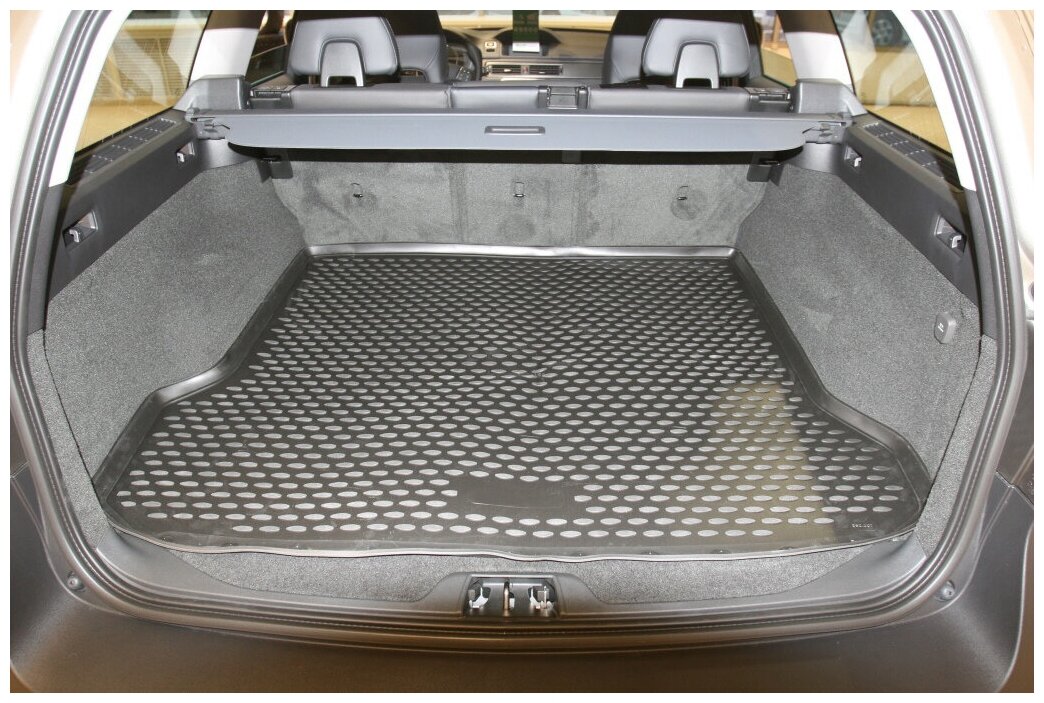 Коврик багажника Element VOLVO XC70 2007 полиуретановый черный 1 шт - фото №9
